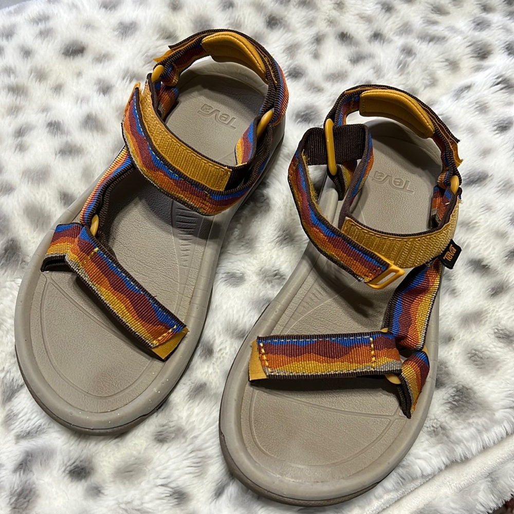 Teva HURRICANE XLT2
 Vista Sunset